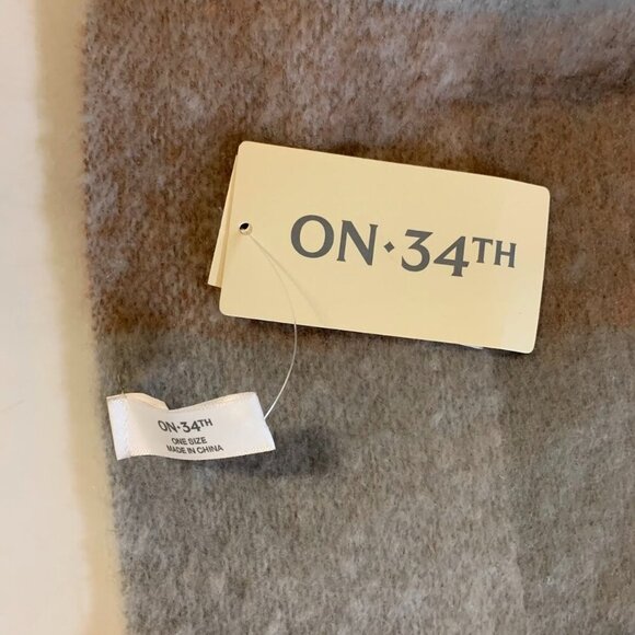 On 34th Adult Convertible‎ Plaid Soft Multi Form Scarf One Size NWT - Picture 6 of 14